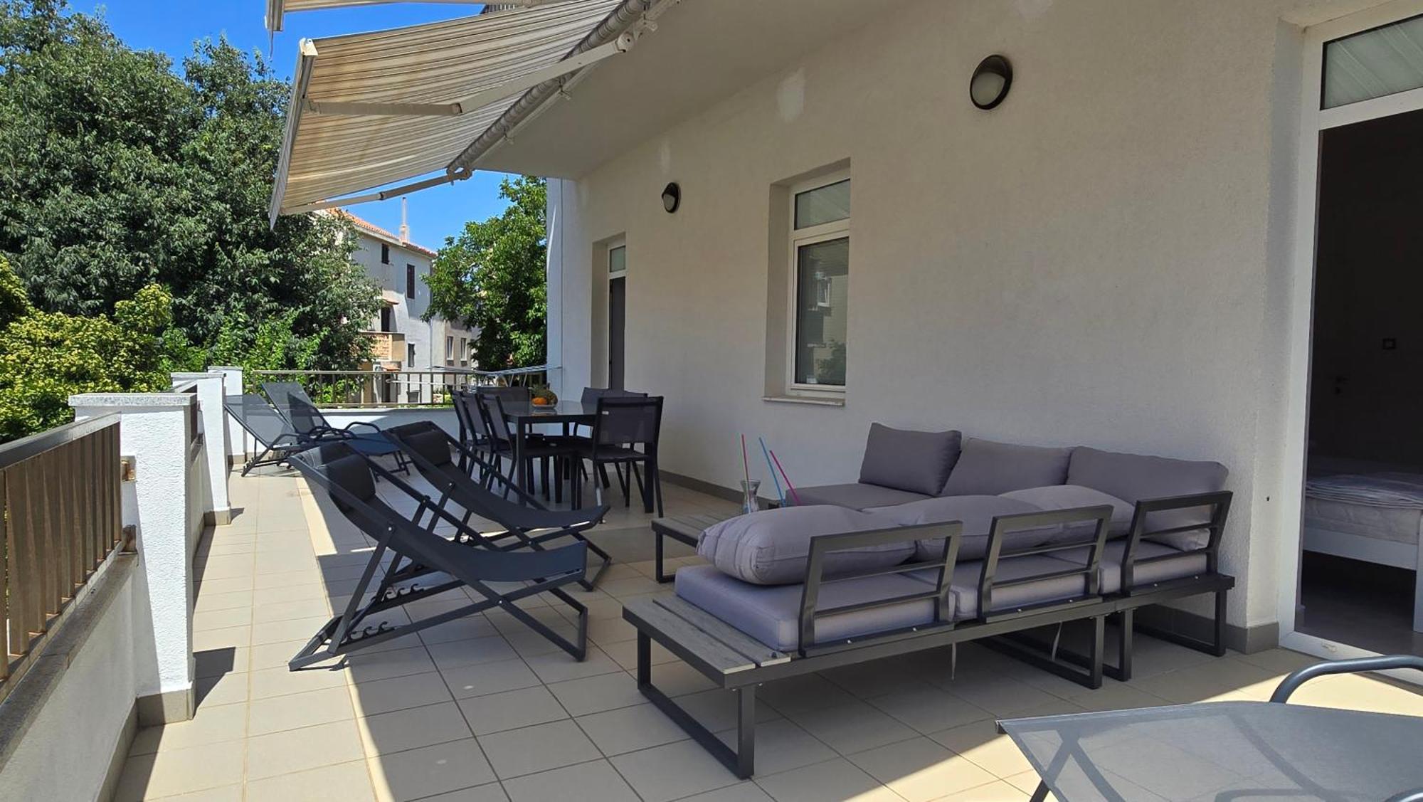 Enigma - In Center Apartment Novalja
